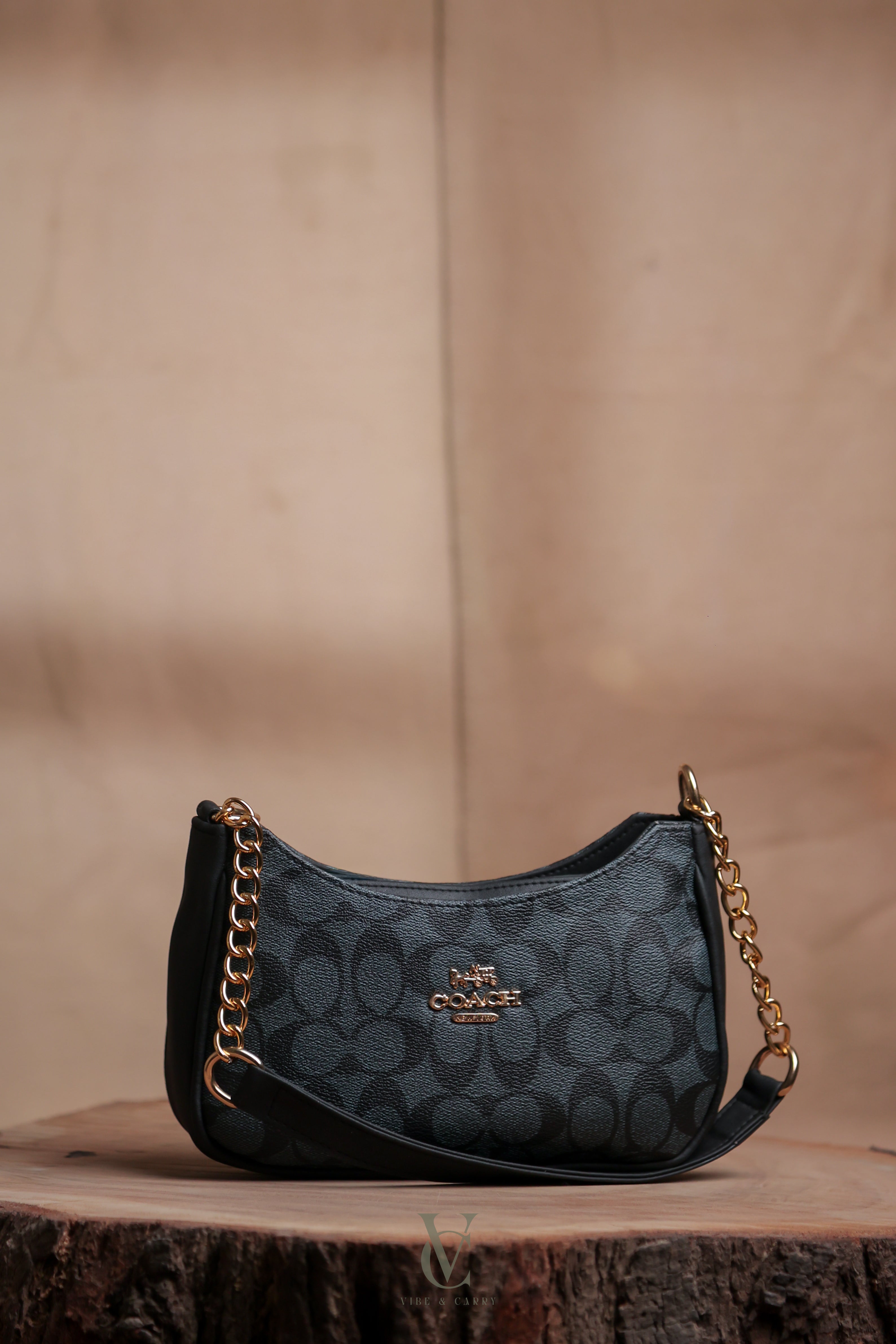 Coach Black Luxe Curve - Limited Edition – Vibe and Carry