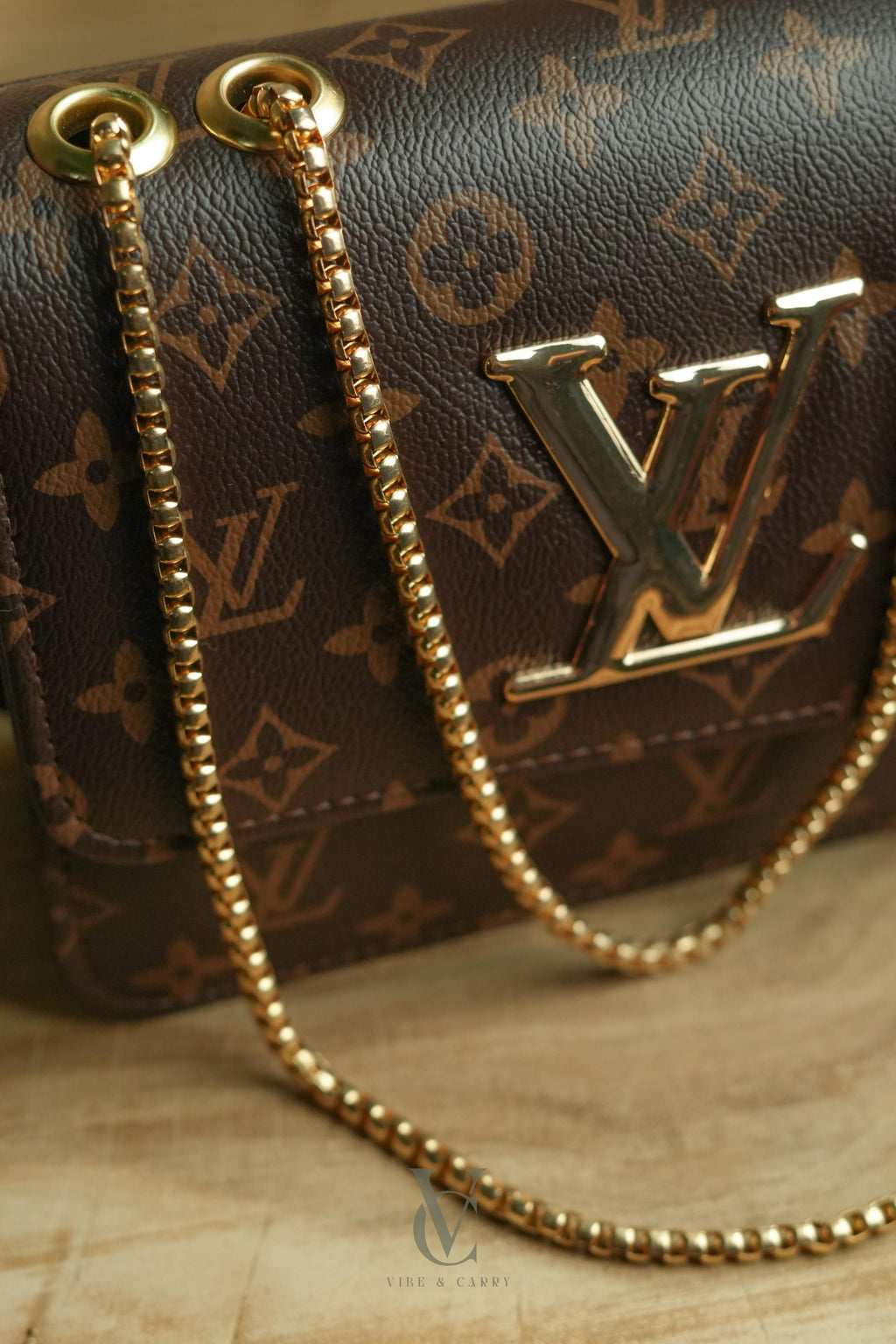 LV Mocha Muse