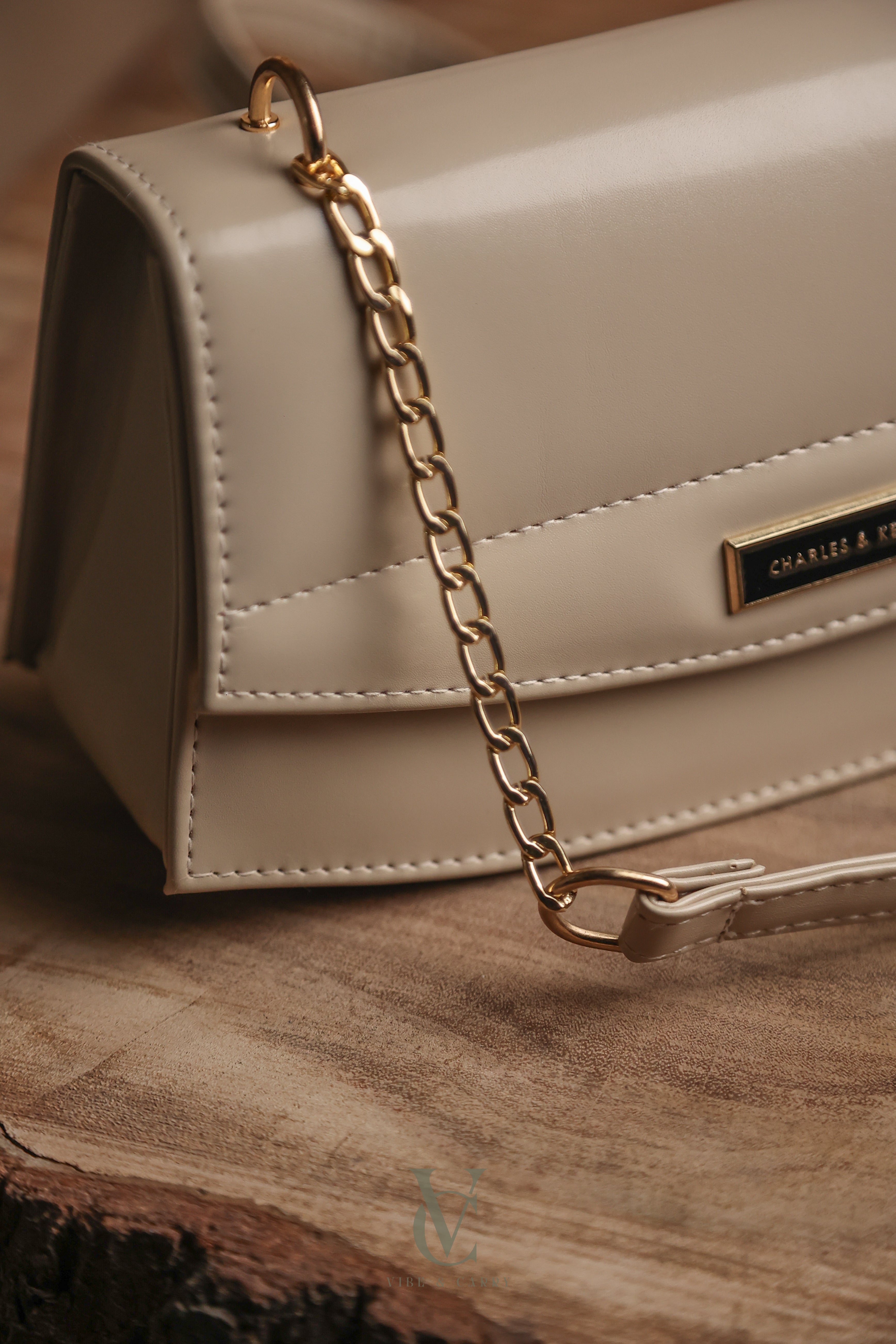 CK Urban Chic - Cream