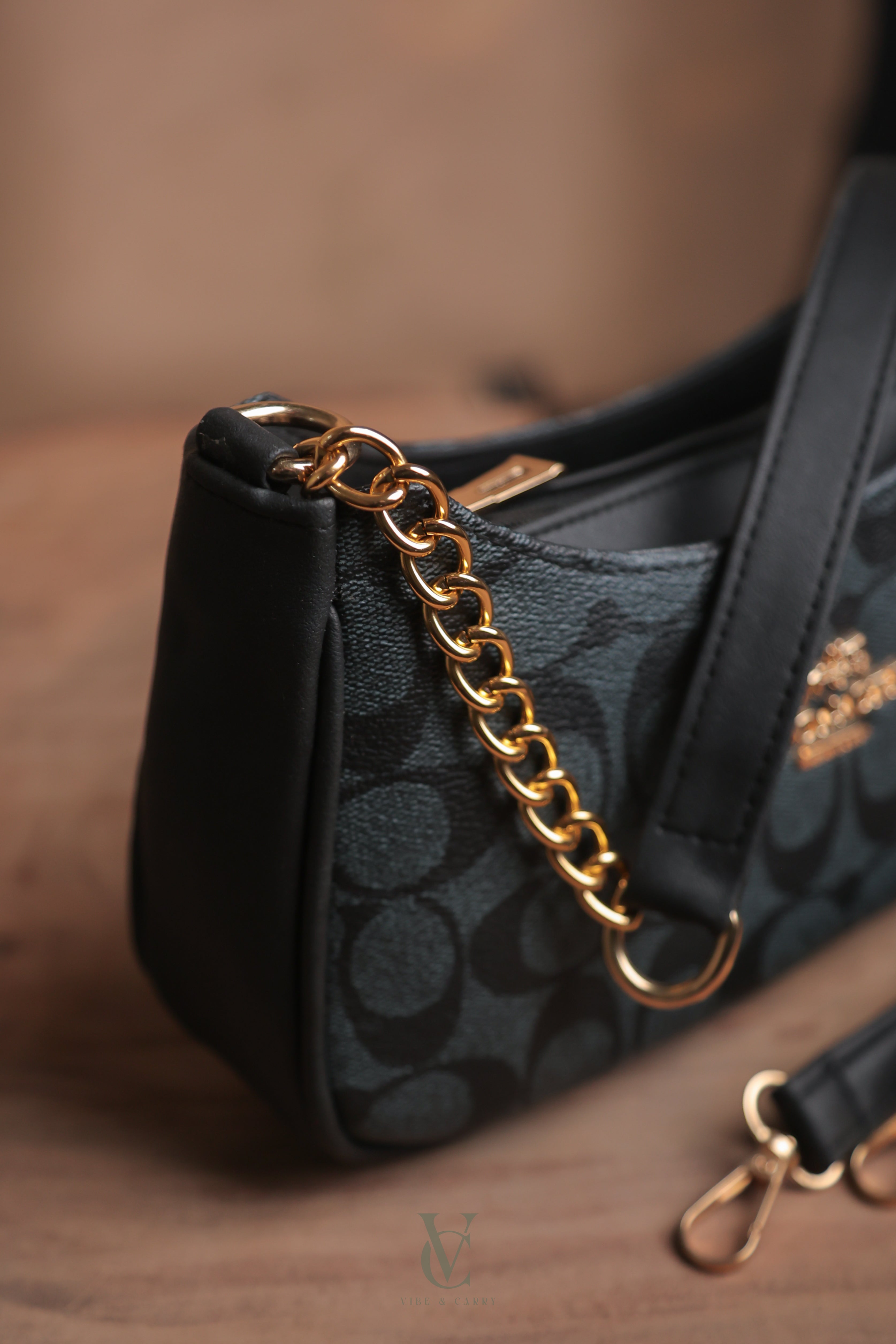Coach Black Luxe Curve - Limited Edition – Vibe and Carry