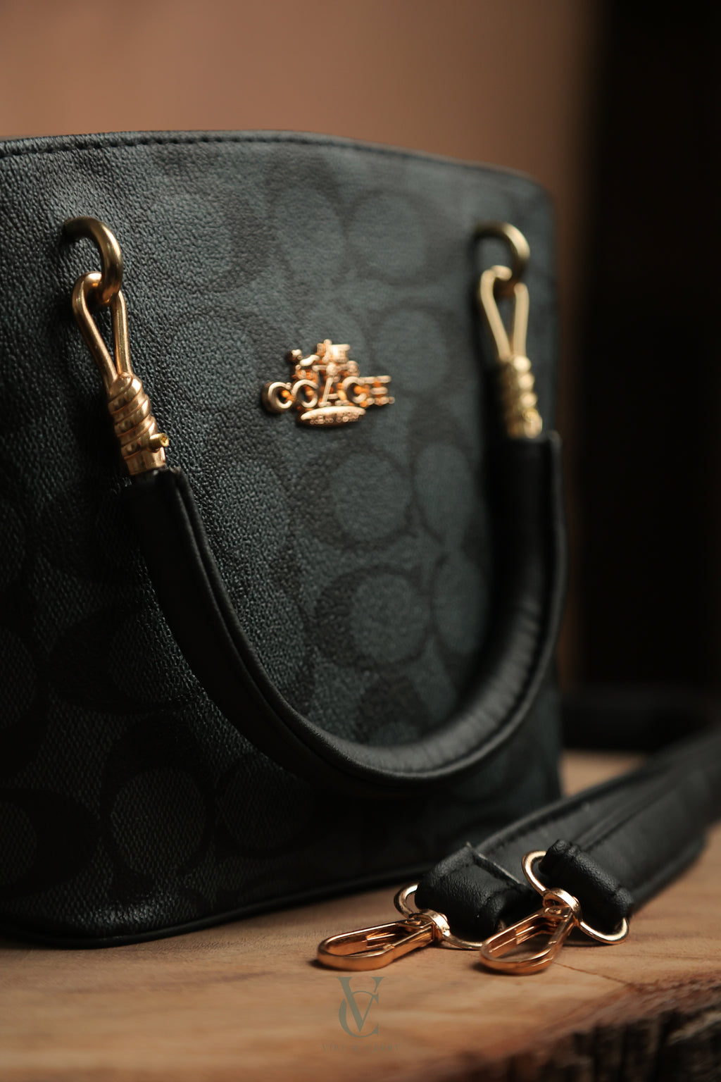 Coach Premium Bucket Bag - Black
