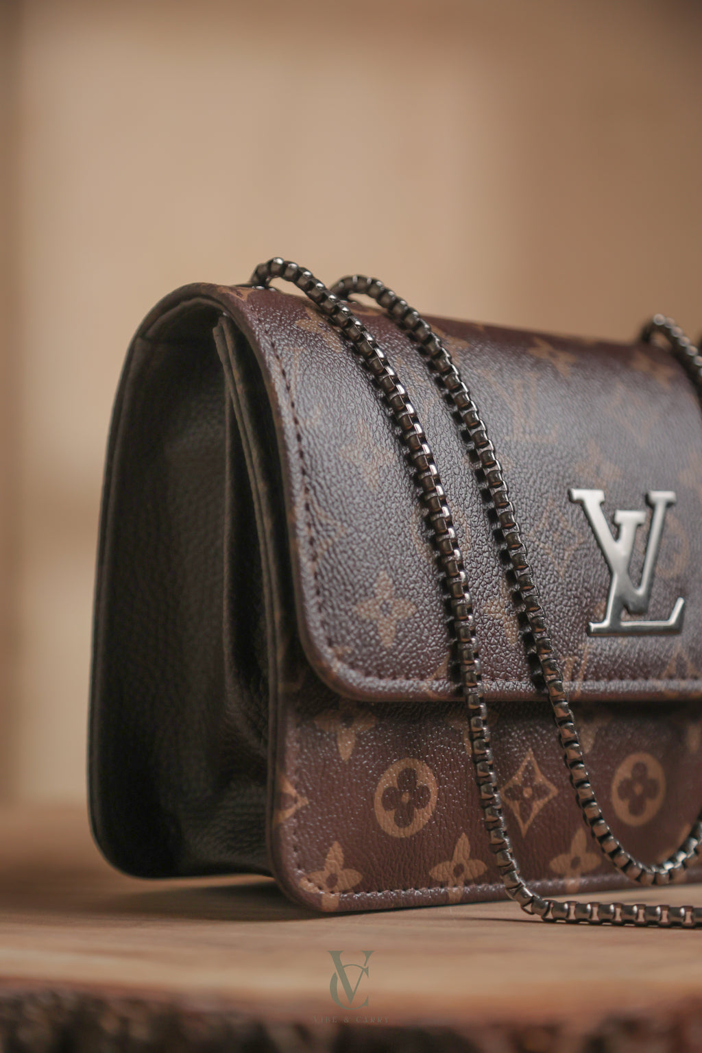 LV Brown Muse