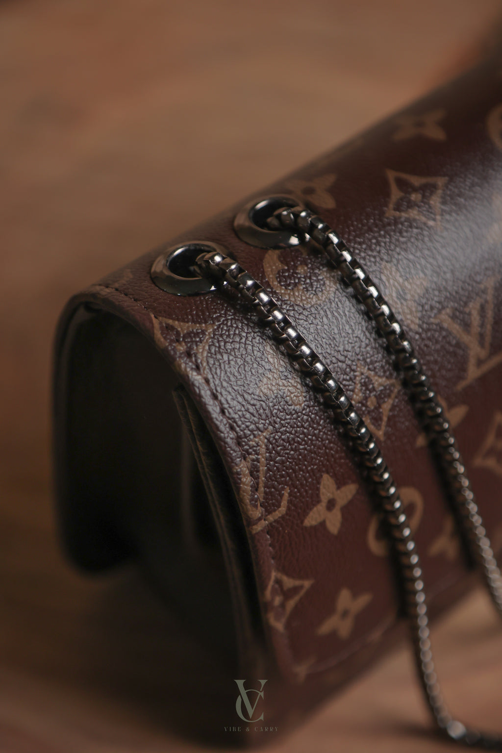 LV Brown Muse