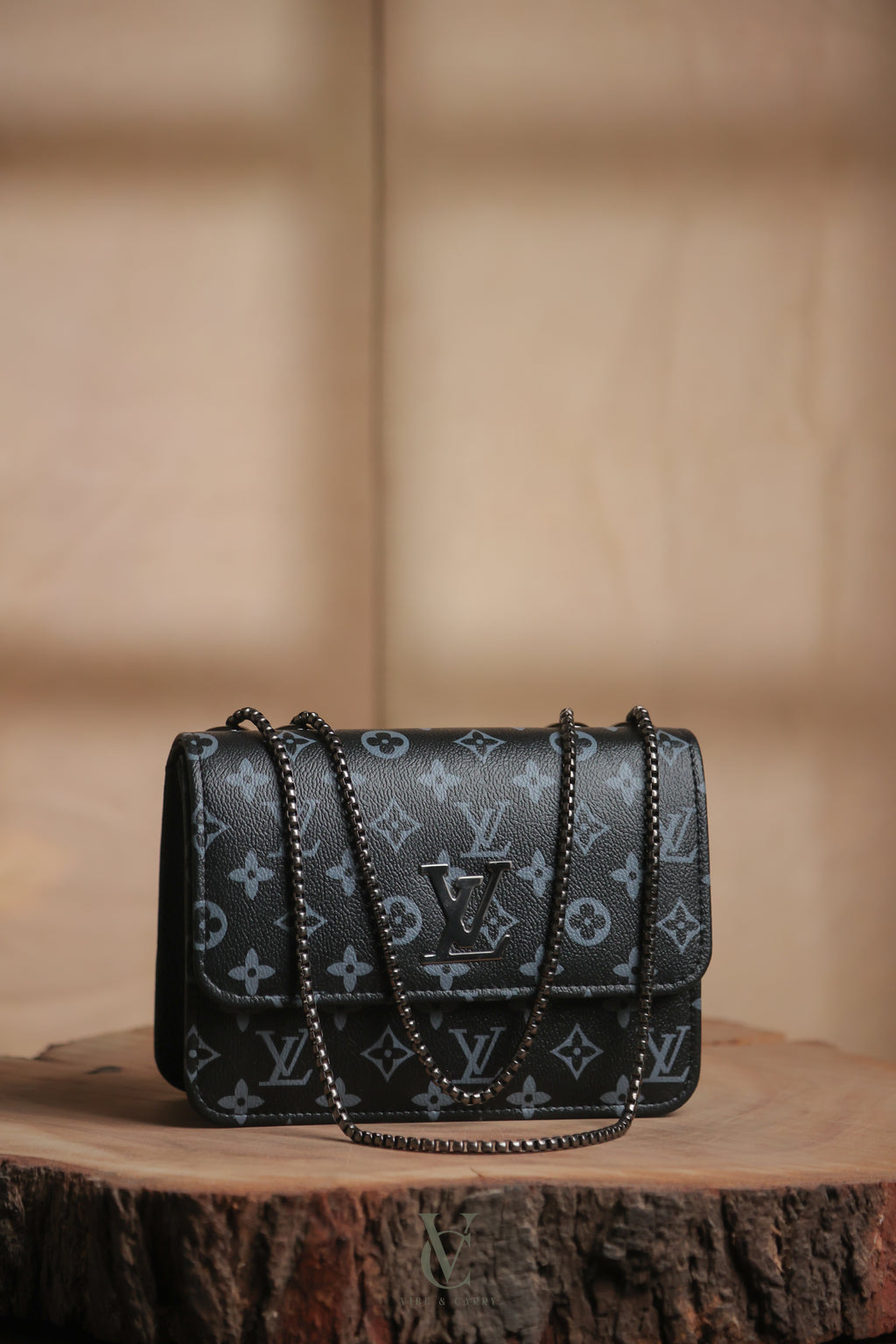 LV Black Muse