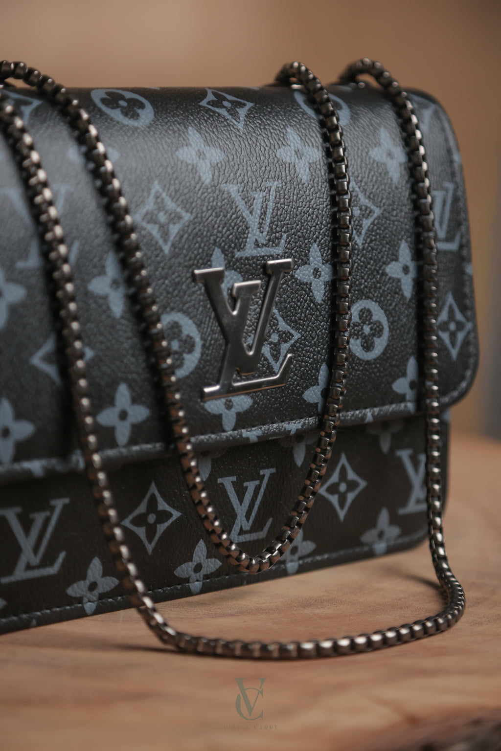 LV Black Muse