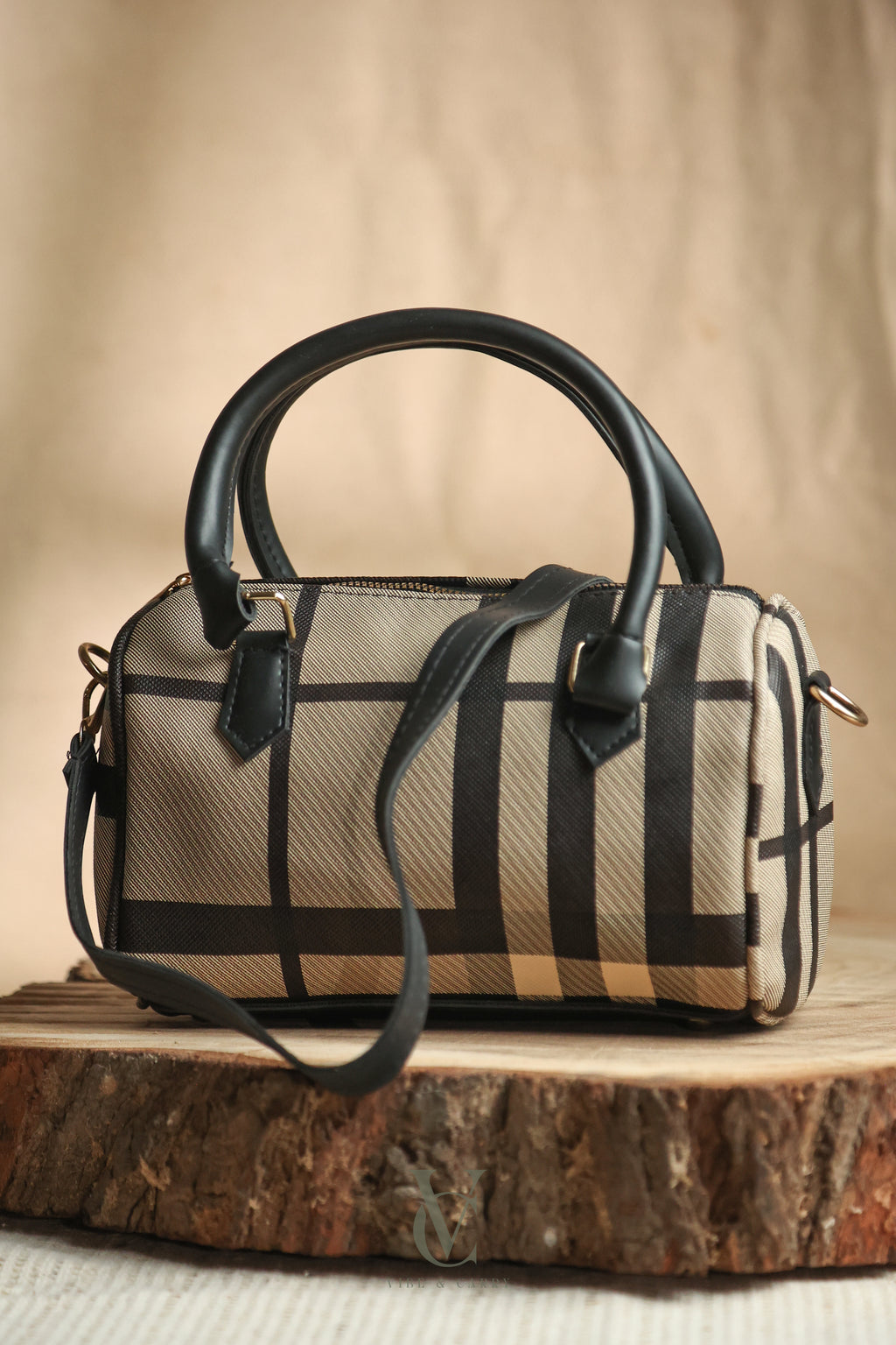 Burberry Monochrome Barrel Bag