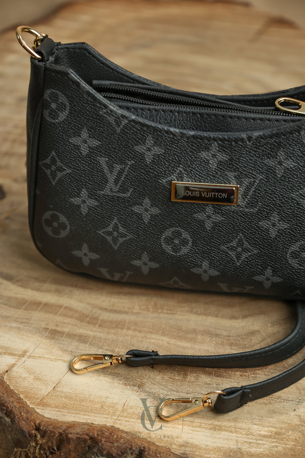 LV Black Crescent